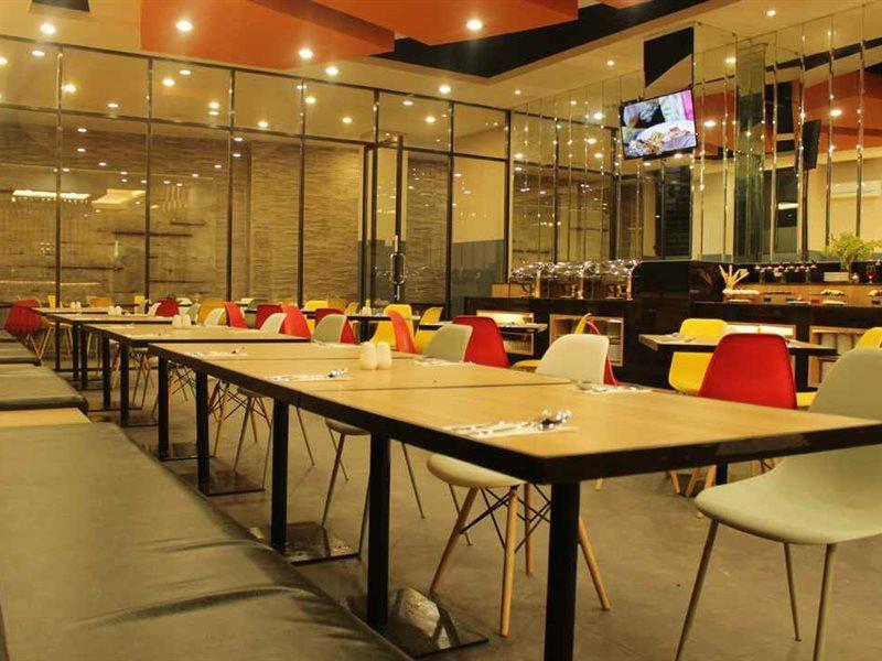 Hotel Mutiara Mitra Reddoorz Padangsidimpuan エクステリア 写真